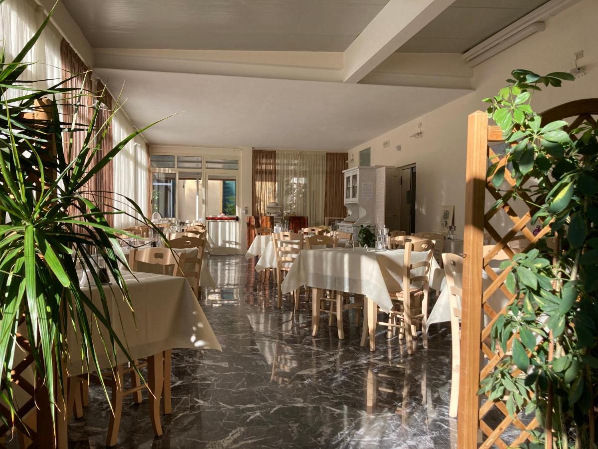 Hotel Verdesolemare Marina di Pietrasanta Εξωτερικό φωτογραφία