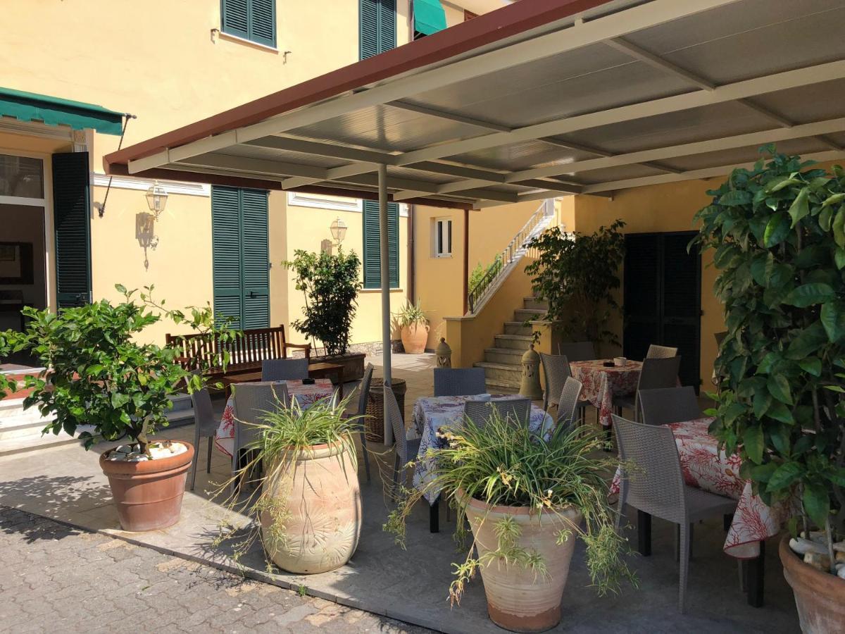 Hotel Verdesolemare Marina di Pietrasanta Εξωτερικό φωτογραφία