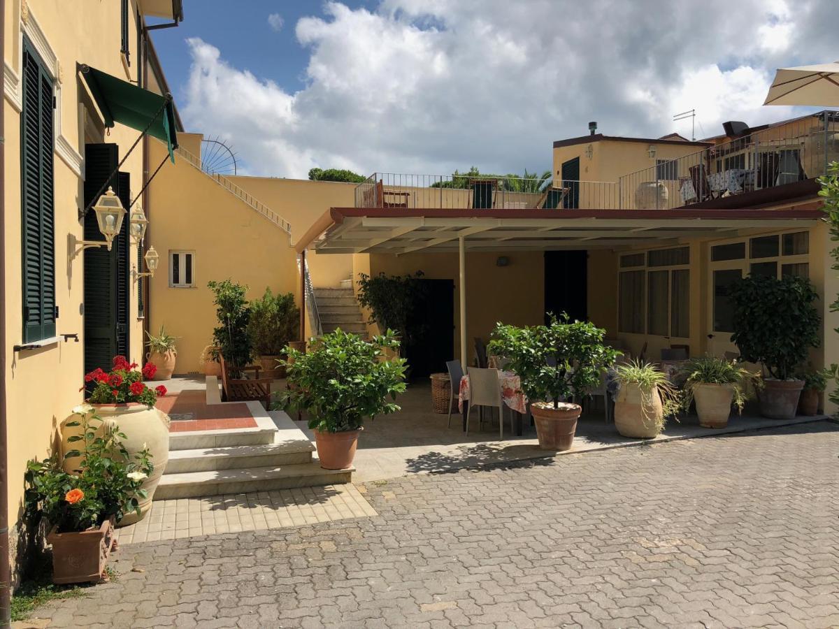 Hotel Verdesolemare Marina di Pietrasanta Εξωτερικό φωτογραφία