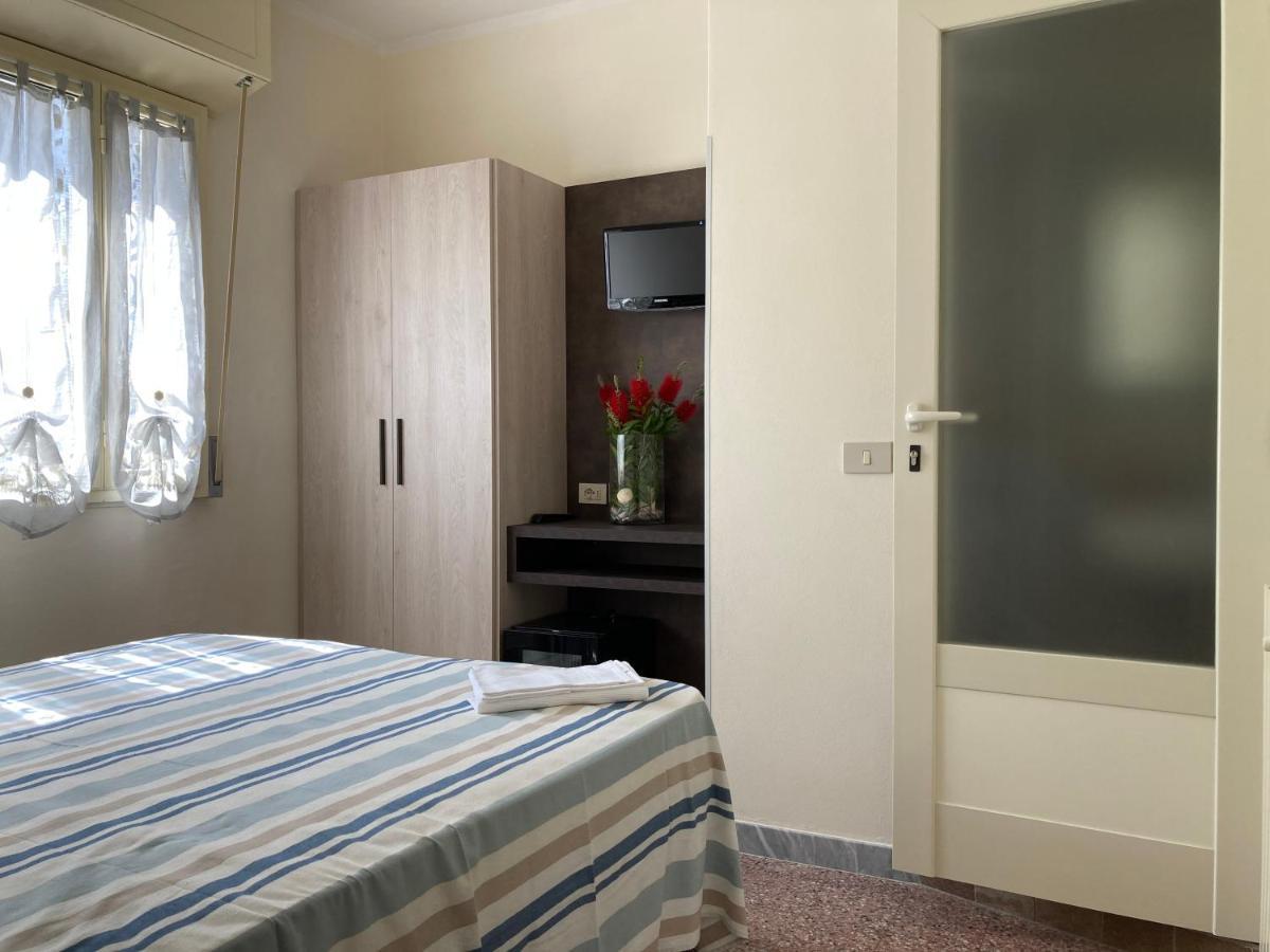 Hotel Verdesolemare Marina di Pietrasanta Εξωτερικό φωτογραφία