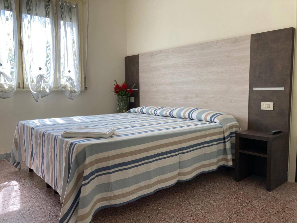 Hotel Verdesolemare Marina di Pietrasanta Εξωτερικό φωτογραφία