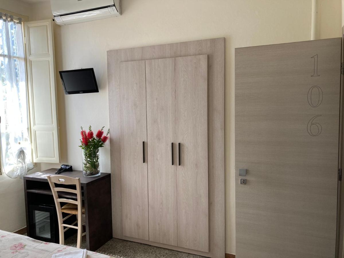 Hotel Verdesolemare Marina di Pietrasanta Εξωτερικό φωτογραφία