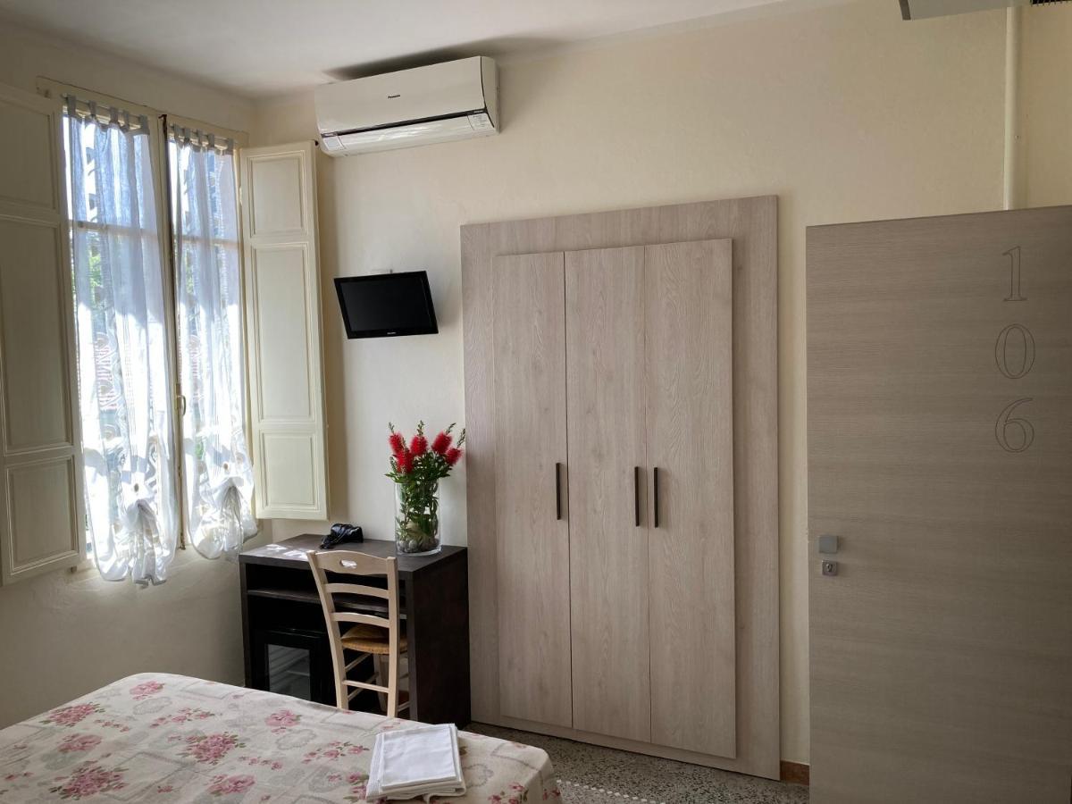 Hotel Verdesolemare Marina di Pietrasanta Εξωτερικό φωτογραφία