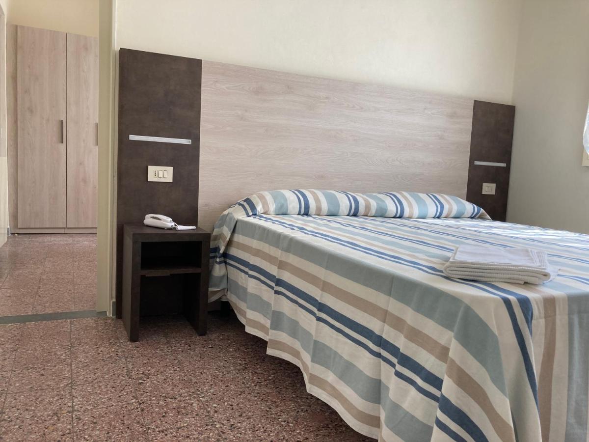 Hotel Verdesolemare Marina di Pietrasanta Εξωτερικό φωτογραφία