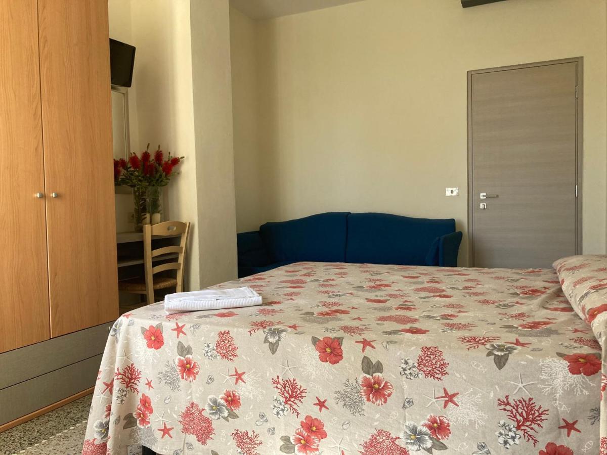 Hotel Verdesolemare Marina di Pietrasanta Εξωτερικό φωτογραφία
