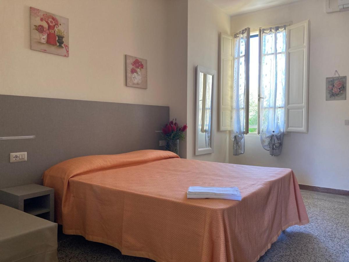 Hotel Verdesolemare Marina di Pietrasanta Εξωτερικό φωτογραφία