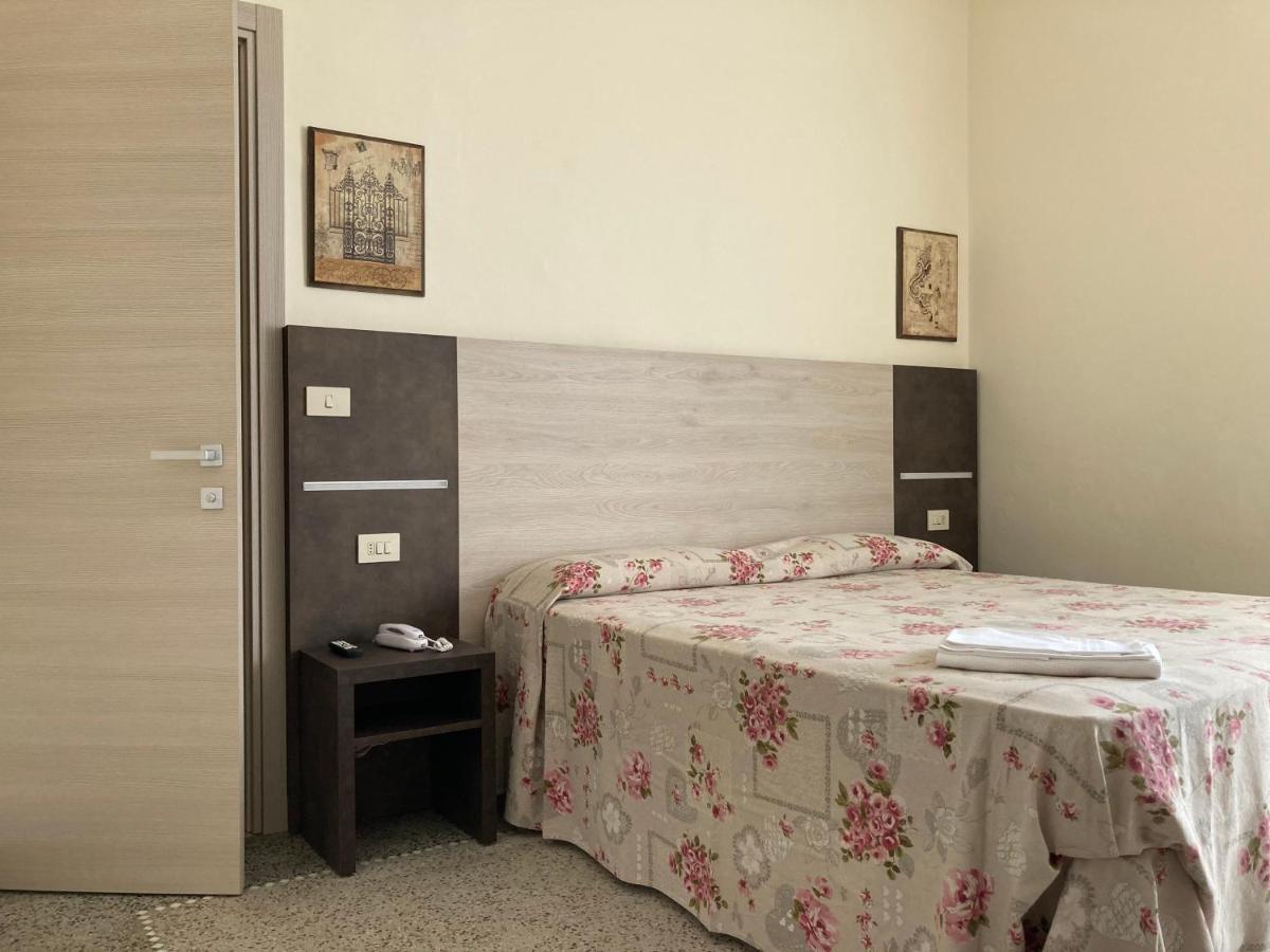 Hotel Verdesolemare Marina di Pietrasanta Εξωτερικό φωτογραφία