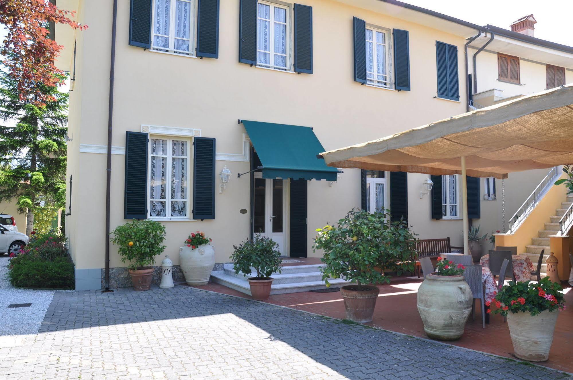 Hotel Verdesolemare Marina di Pietrasanta Εξωτερικό φωτογραφία